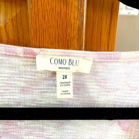 Como Blu Pink and white floral 2X women’s blouse plus size - Picture 2 of 4